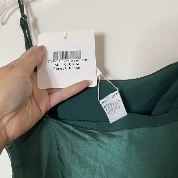 NEW! Selfie Leslie Well Versed Pleated Bust Front Split Dress Forest Green Med - Picture 10 of 10